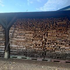 薪　広葉樹（ナラ多め）　１㎥　２年乾燥　長さ45cm 【花巻市内限定で配達致します】