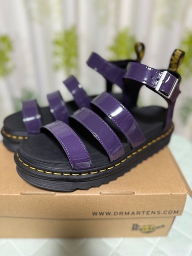 サンダル Dr.Martens blaire