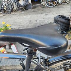 クロスバイク　ブリヂストン　２７インチ　７変速　自動ライト　雨カバー　付き　配達可能