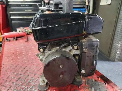 値下げ交渉受け付けます!東京都板橋区高島平から SUZUKI製 の中古発電機 正常に作動します 値下げ交渉受け付けます!東京都板橋区高島平から SUZUKI製 の中古発電