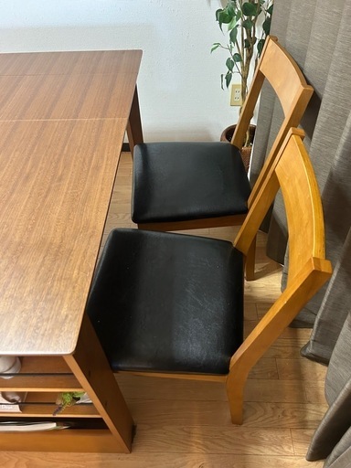 ダイニングテーブル、チェア4脚 セット ニトリ【直接引取りのみ】 ダイニングセット 椅子のみ4脚 薄暗い 【引き取りに来てくれる方