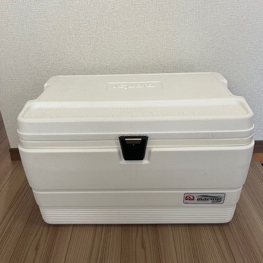 【イグルー】大型クーラーボックス【キャンプ、釣りに】