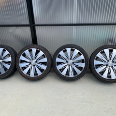 ロクサーニダブルビジョン