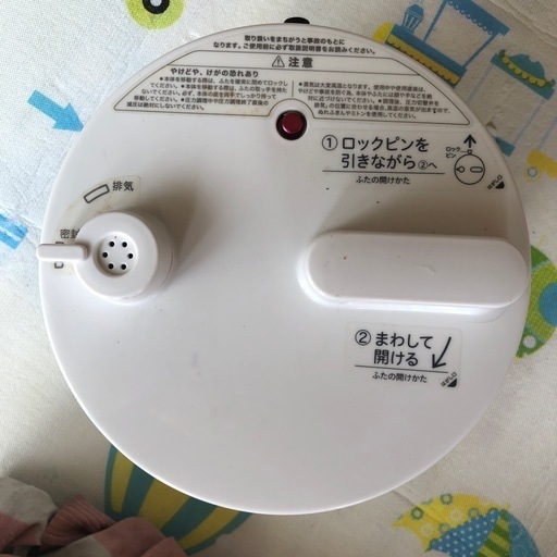 sirocaの電気圧力鍋SP-D131(W)