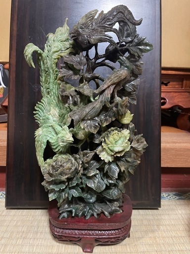 中国美術 唐物 翡翠 玉石製 花鳥彫刻花瓶形置物 唐木台 高さ約38㎝