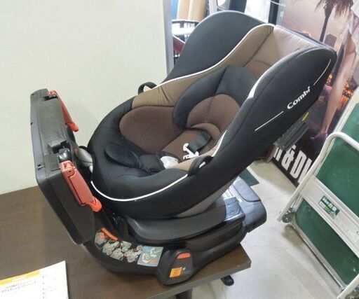 コンビ combi チャイルドシート ゼウスターンユーロ 新生児