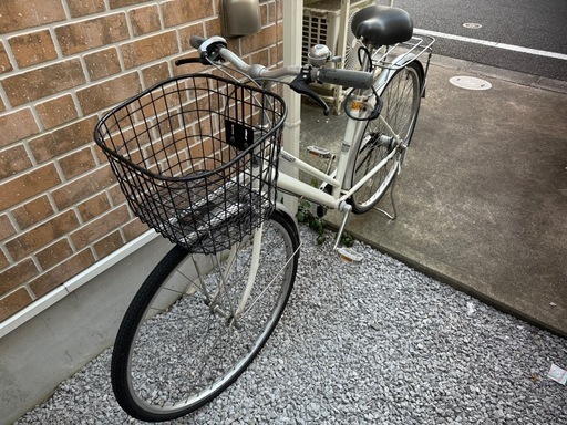 白い自転車\n