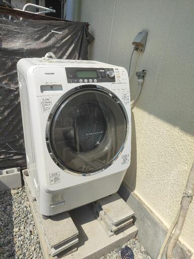 取引中　ドラム式洗濯機　洗濯9kg 乾燥6kg