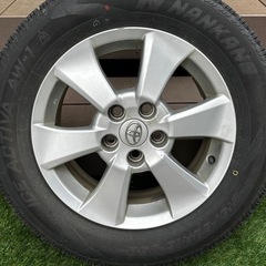  スタッドレスタイヤ 4本セット 215
/60/16