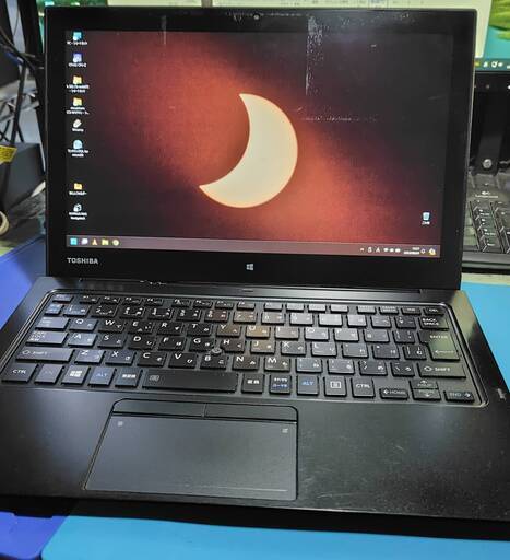 お話し中　東芝　Dynabook　R82/B