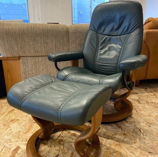 ☆最大40％OFFセール開催☆ 9/22.23.,24 9/28.29 状態良好 EKORNES ストレスレスチェア　オットマン付き 本革レザー リクライニングチェア