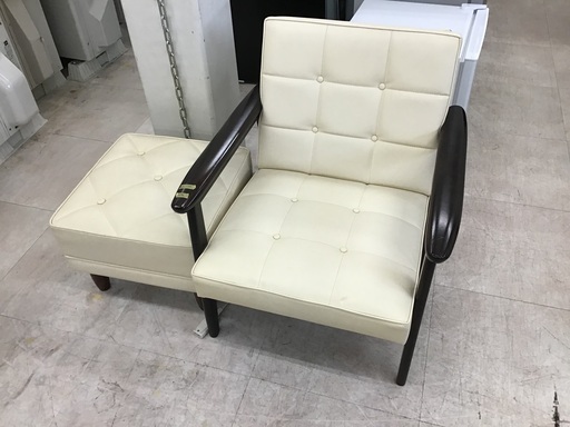 カリモク60 Kチェア 1シーター オットマン付