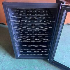 ワインセラー　７０L　NCA002　⑧