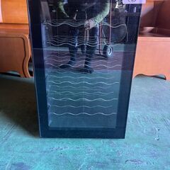 ワインセラー　７０L　NCA002　⑧