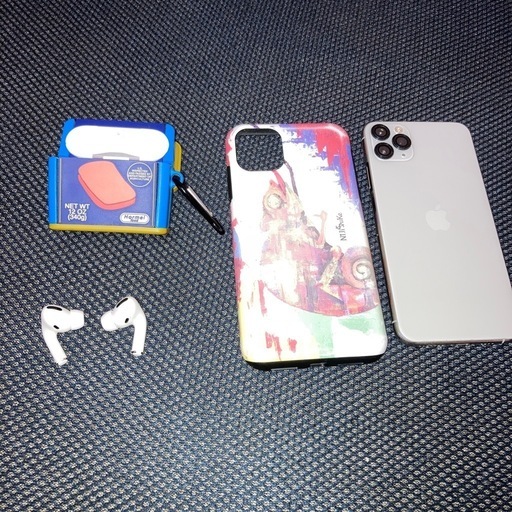 金額訂正　Apple AirPods Pro 第2世代 \u0026Phone 11 Pro Max 256GB - ホワイト - Simフリー\u0026