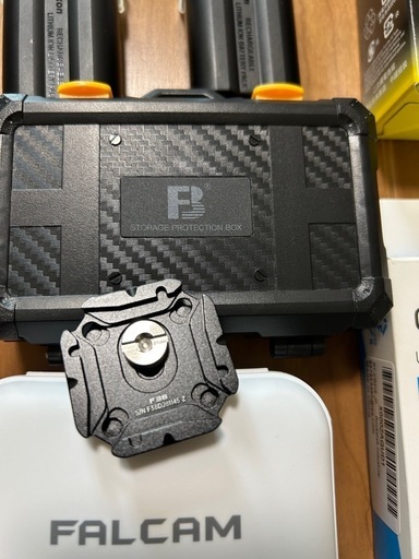 マンフロットPro CUBEツインチャージャー＋nikon純正EN-EL15C×2