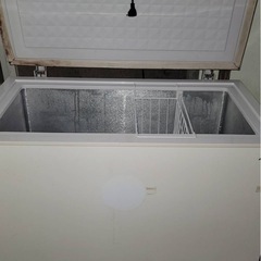 業務用冷凍庫　205L