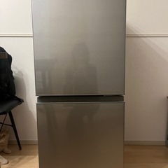 綺麗です！！AQUA アクア 冷蔵庫（126L・右開き） ブラッシュシルバー AQR-13M（S）