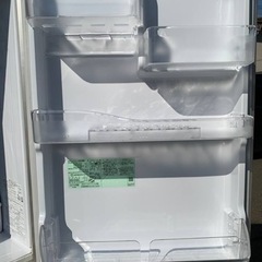 【美品】HITACHI　ノンフロン冷凍冷蔵庫　R-S40J　2018年製　H 日立 ノンフロン冷凍冷蔵庫 R-S40J