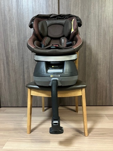 コンビ製チャイルドシート