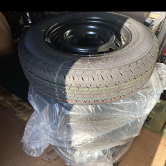 新車外し　4本　ハイエース　タイヤ　ホイール195/80R15 2023年