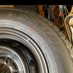 新車外し　4本　ハイエース　タイヤ　ホイール195/80R15 2023年