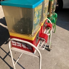 ガチャ　ポン　ガチャガチャ　本体