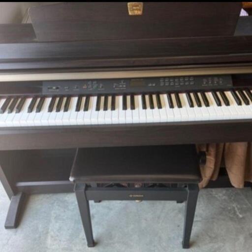 YAMAHA Clavinova CLP-230　電子ピアノ