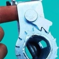 ノン溶接トラックテンショナー。4個セット