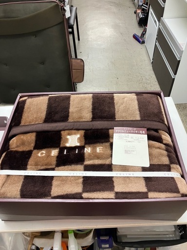 取引場所 南観音 O2408-164 CELINE アクリルニューマイヤー毛布 ミンク