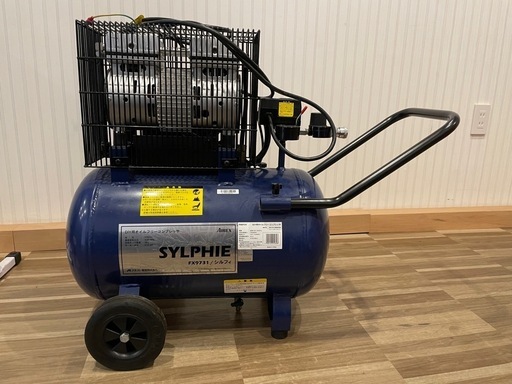 アネスト岩田 DIY用オイルフリーエアコンプレッサー 38L FX9731