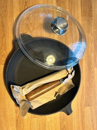 manoli鋳鉄フライパン28cm