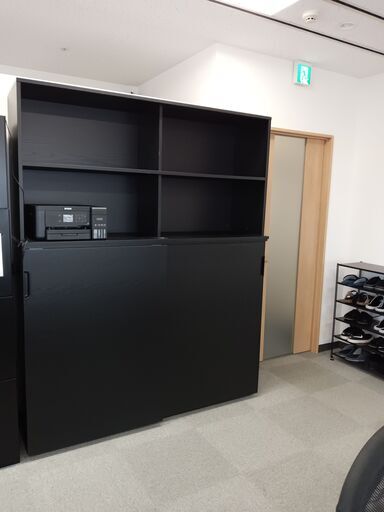 値下げ！50,000円⇒30,000円！【美品】IKEAオフィス鍵付き大型キャビネット、使用浅