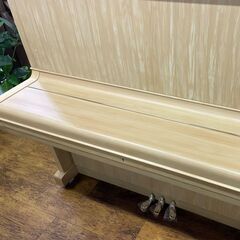 ヤマハ定番U2のオリジナル外装仕上げ　とても明るい色合い