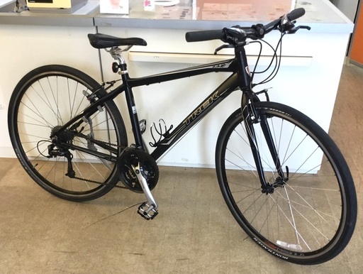 ＜美品車＞TREK トレック アルファ 3X8・24段変速・ブラック・タイヤ700X32c サイズ17.5“  44.5㎝