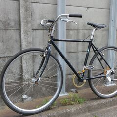 ブリジストン　700ｃ　　クロスバイクです。　外装８段ギアです。