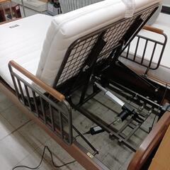 ニトリ　ライズ2 電動ベッド　マットレス付き『ウェドウスタイル:ウレタンマットレス』