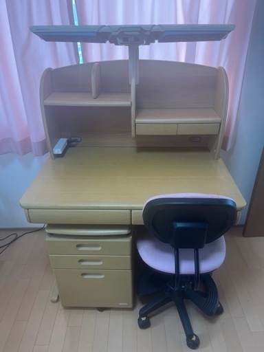 直営店☆学習机☆【決まりました】学習机・キャスター・回転椅子 直営店☆学習机☆【決まりました】学習机・キャスター・回転椅子