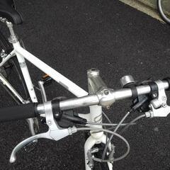 中古自転車３１６９　前後タイヤ新品！２０１３年頃モデル　ジャイアント　エスケープR３　７００×２８C　３×８段ギヤ　アルミフレーム　フレームサイズ５００㎜　ワイヤー錠　ライトは付属していません