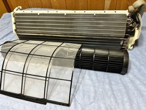 DAIKIN冷暖房エアコン2.5k 取引中です標準設置まで致します 2025年