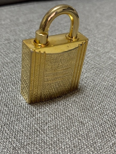 HERMES カデナ　ジュエルロック　香水