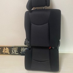 c26 セレナ　純正シートセカンド、リア