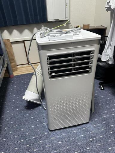新品同様　コンパクトクーラー