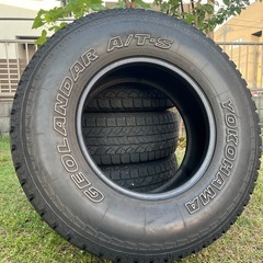 ヨコハマ　ジオランダー　235/85r16