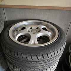 215／４５zr１７ ４本　ホイール付き
