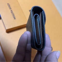 ルイヴィトン 三つ折財布 ポルトフォイユ