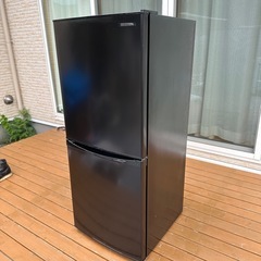 【2023年製】アイリス 冷凍冷蔵庫142L ブラック