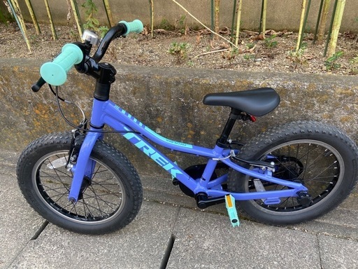 美品　　トレック　キッズ自転車