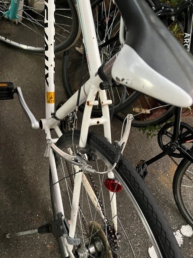 新品 未使用 28インチ クロスバイク ホワイト No.7○ ※現金