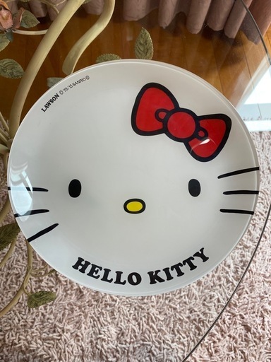 プレート　ハローキティ　強化ガラス製　ローソンコラボ非売品　径26×高さ1.9㌢